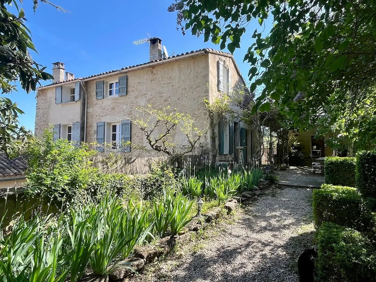 Holiday home Tres Beau Mas A Bonnieux Villa